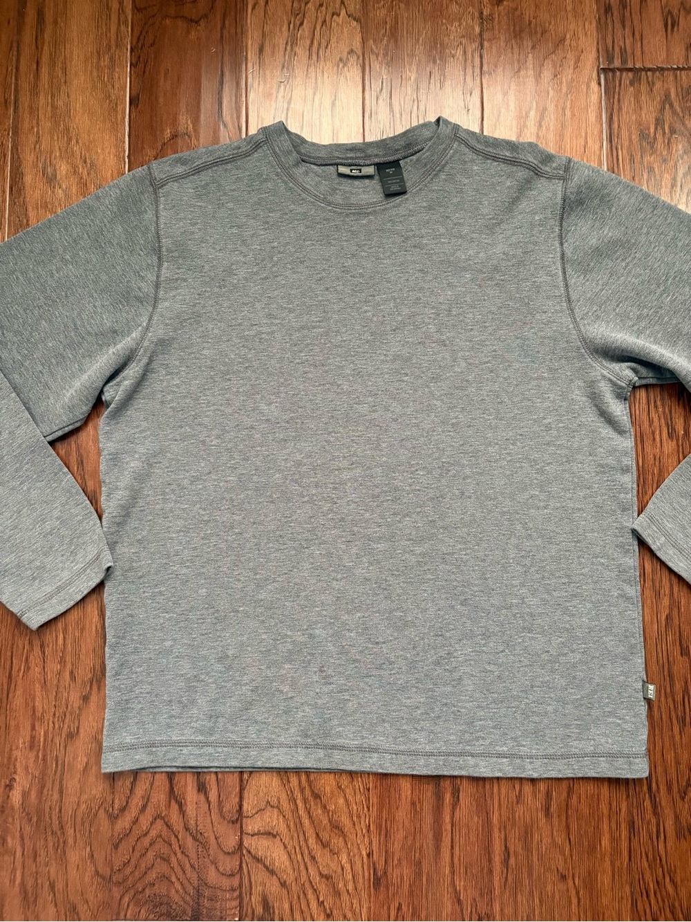REI Heather Gray Men's Long Sleeve Crewneck Pullover Lightweight Sweatshirt